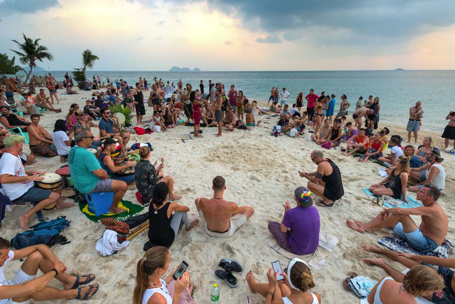 Guide to Visiting Zen Beach, Koh Phangan - Travel Thailand Together