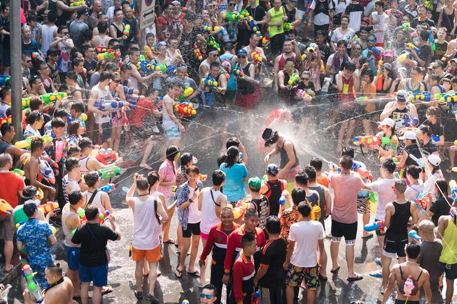 Songkran-Festival-Waterfight