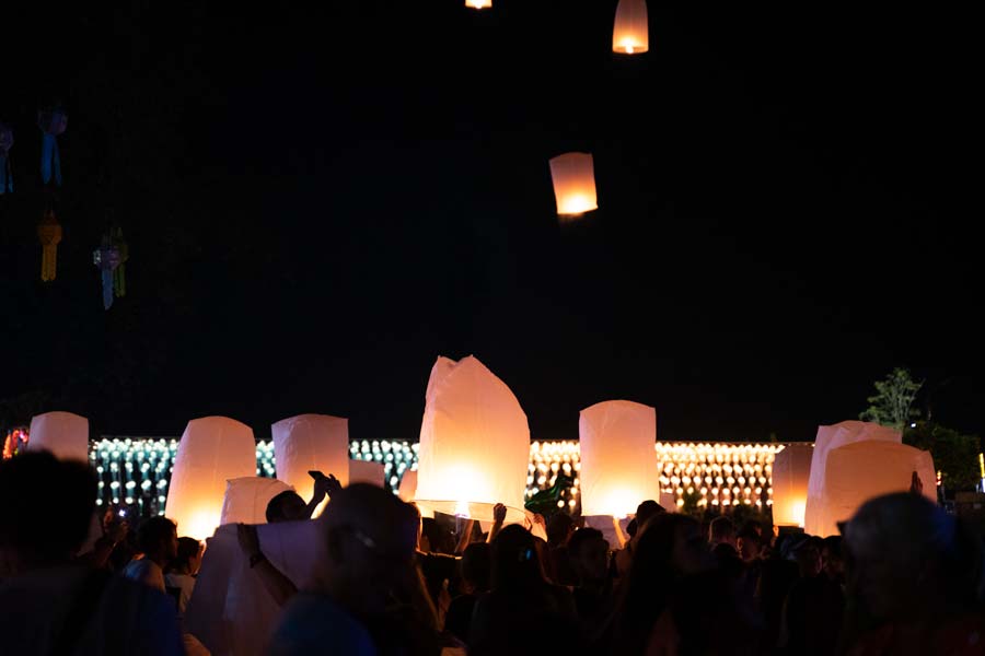 The-Loi-Krathong-Lantern-Festival-Lanterns