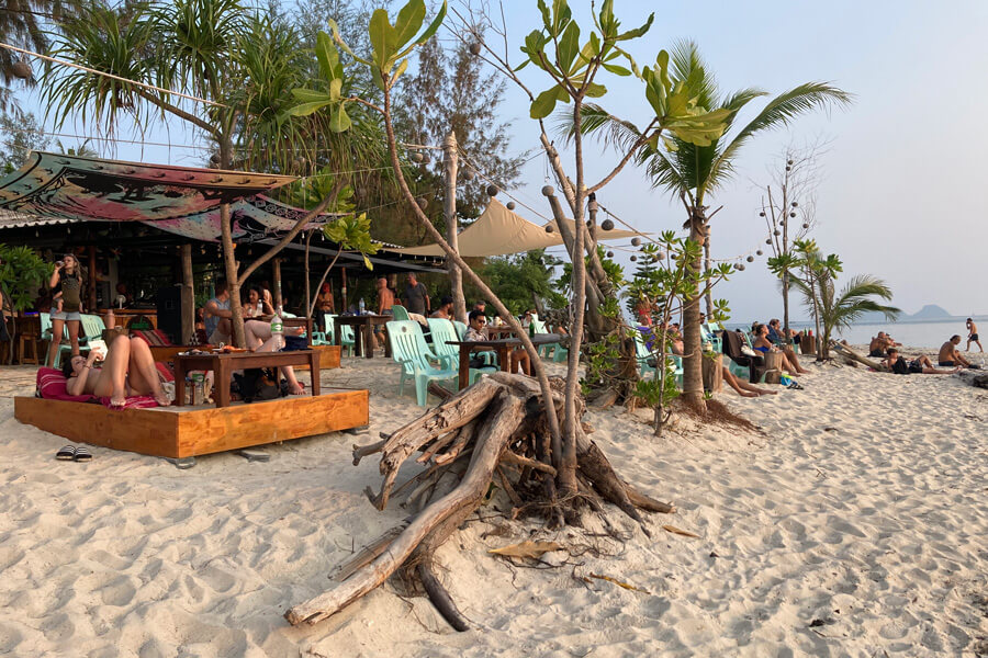 grasshopper beach bar