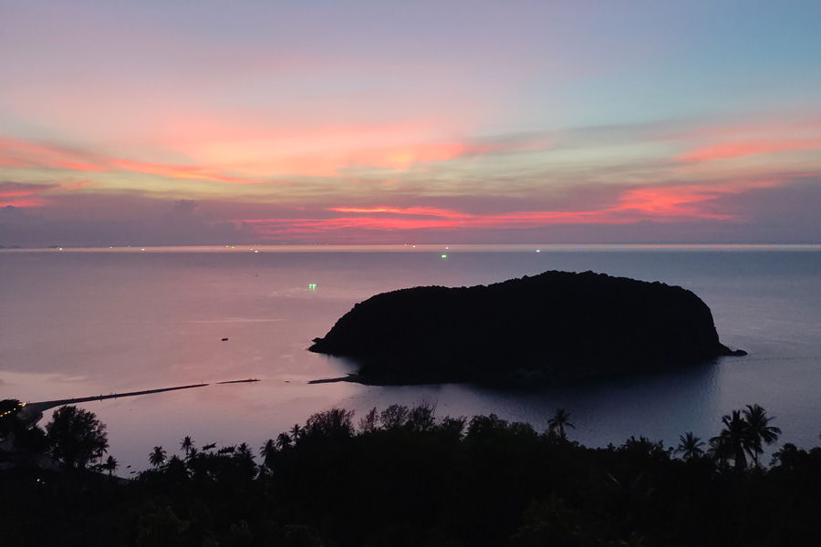 sunset view of ko ma island