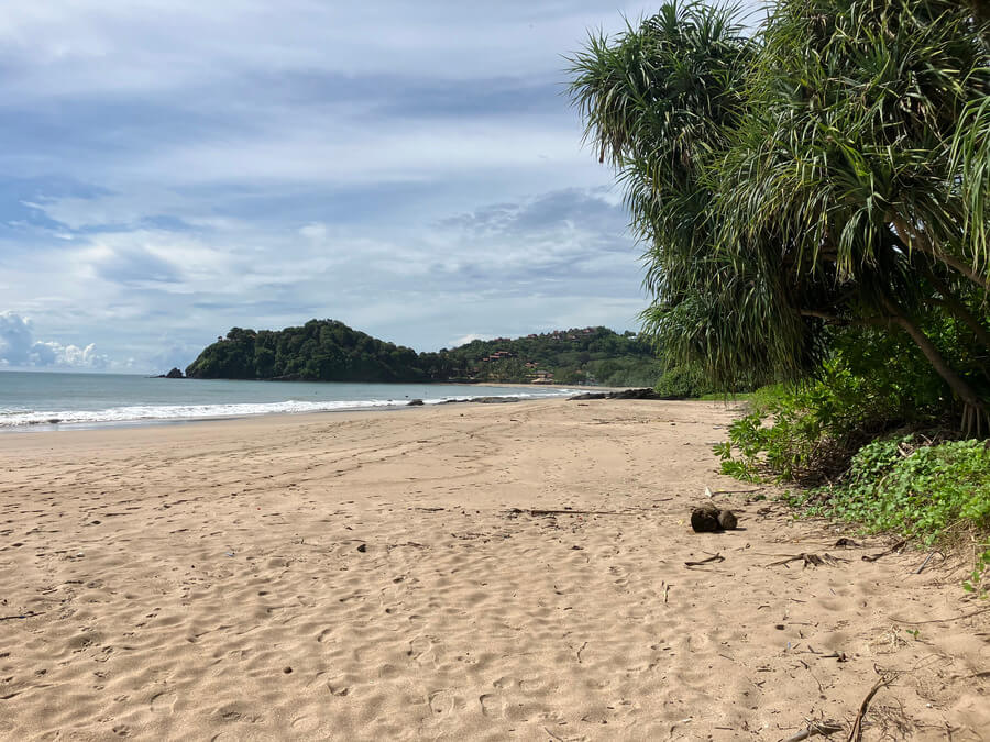 Bakantiang Beach