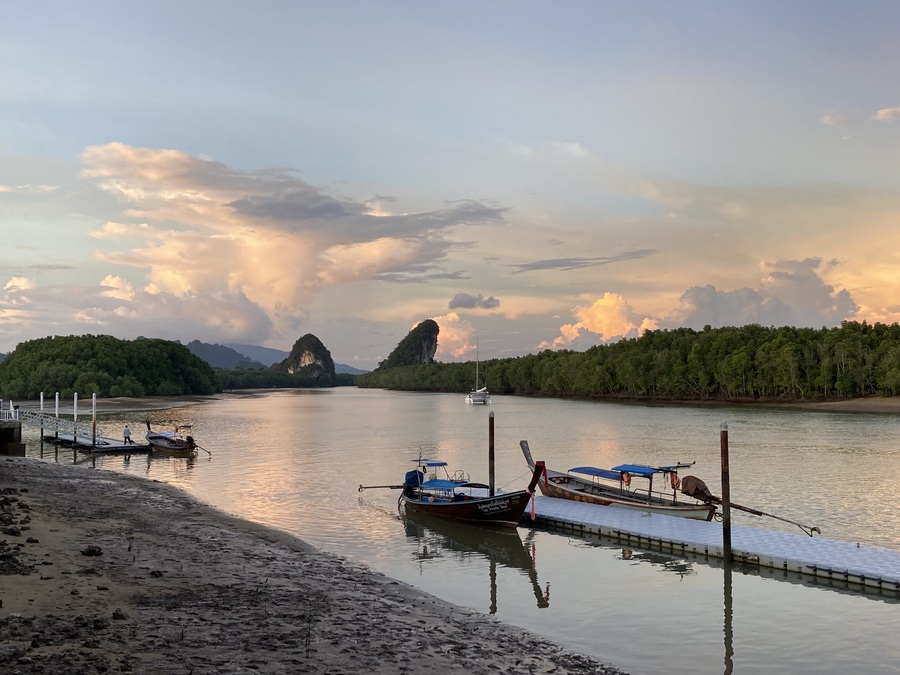 Krabi Chaofa Pier